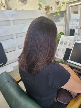 ウェルス(Wealth) うねり解消ツヤロング