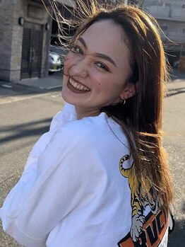 くせ毛・うねりを自然に整え、毎日が軽やかに！SUNNYで叶える“扱いやすい髪”の新習慣◇