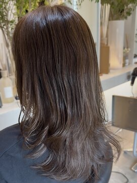 シェルハ(SHELHA) ハッシュカット/レイヤーカット/オリーブベージュ