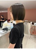 オリーブグレージュ