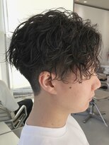 マグカーネバイフィフス オカヤ(Mag KANE by fifth okaya) 岡谷メンズカットメンズパーマツイストスパイラルパーマフェード