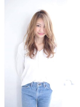 ヘアメイク シュシュ(Hair make chou chou) レイヤー３Dカラーハイライトベージュ【chou-chou　北林夏実】