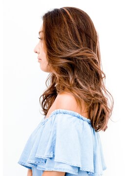 エスアンドエフ美容室 松富店(S&F) かきあげバングの大人なセミロングスタイル