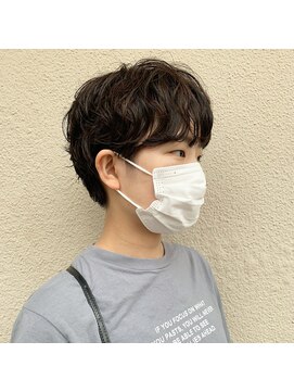 コカゲ(kokage) ショートパーマ 。