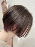 小顔インナーカラー前下がりグレーベージュショートボブルフ