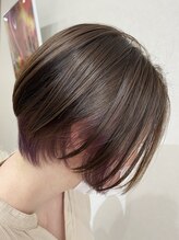 ホーミー(Homey) 小顔インナーカラー前下がりグレーベージュショートボブルフ