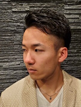 シャウルデッサントウキョウ 表参道(CHARLES DESSIN Tokyo) ツイストスパイラル/センターパート/韓国マッシュ[表参道駅]