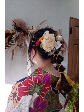クルリ(Kururi) 卒業式ヘア　編みおろし