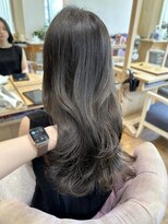 バイオレット 栄店(Violet) レイヤーカットブリーチなしオリーブグレージュアッシュグレー