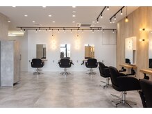 アグ ヘアー イット 九大学研都市店(Agu hair itt)の雰囲気（ゆったり寛げる居心地の良い空間です。※写真はイメージです。）