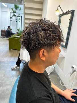 チェスト 姫路店(CHEST) 【今井良輔】金メッシュツイスパ