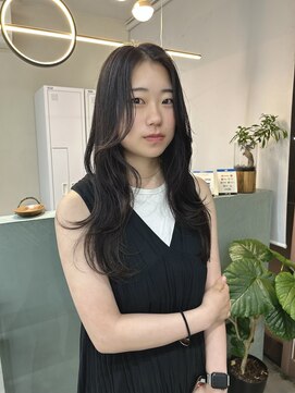 キートス 高知店(kiitos) ［ロングレイヤー/顔周りレイヤー/ハッシュカット］