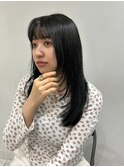 ブラック×顔周りレイヤー