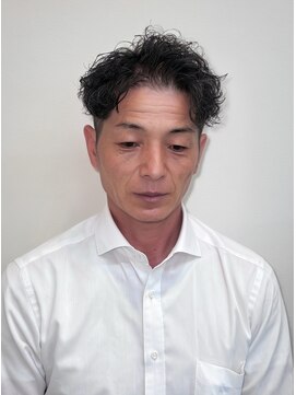 イロ メンズ 成田(iLo) 仕事できっちりきめたい方はショートパーマスタイル