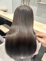 アロッタ 梅田茶屋町(alotta)&nbsp;髪質改善×縮毛矯正で乾かすだけでナチュラルな美髪に