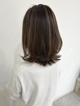 ジュエ ヘアー デザイン(Jue hair design) ホワイティーブラウン　×　ハイライト