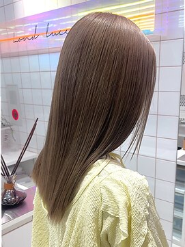ロンドルーチェ 心斎橋(Lond luce) ダークアッシュ/ミディアムレイヤーカット［髪質改善/縮毛矯正］