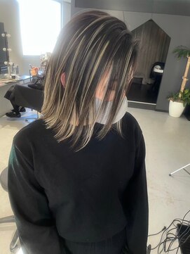 キング 枚方店(K!ng) 【髪質改善/枚方】ホワイトハイライト