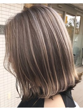 ココラー(COCOlar) ハイライトカラー全体イルミナカラー+カット