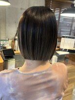 ヌーバイアンドライフ(NU. by and life) 20代/30代/40代/切りっぱなしボブ/グラデーションカラー