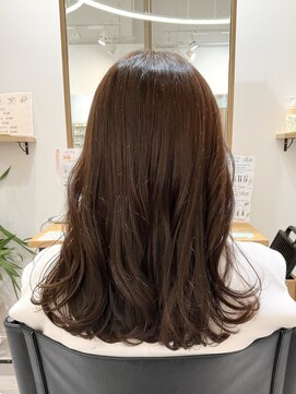 クク(coucou) 艶髪ストレート×巻き髪スタイル