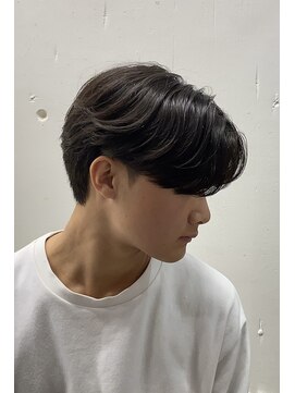 スティミュラス(Stimulus) カルマパーマ/センターパート/福岡カルマパーマ/眉カット