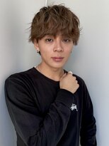 トリッカ シブヤ(TRICCA SHIBUYA)&nbsp;メンズカラーカットパーマニュアンスフェザーブリーチ毛流れ渋谷