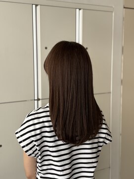 ディシェーレローブ(die Schere Lob) ダメージを抑えたイノアカラーで艶感UP