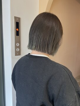 モクレン(mokuren.) 裾カラー