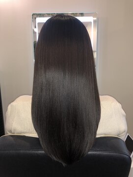 アールサロン アオヤマ(Rr SALON AOYAMA) プラチナミネコラストレート