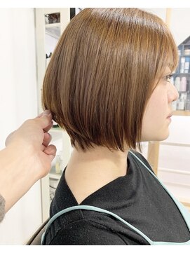 アンフィユヌキャトル(AnFye une Qatll) ショートボブ