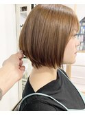 ショートボブ