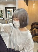 ケアブリーチでモノトーングレー♪