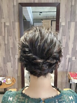 ネセサリー(NECESSARY) ヘアセット