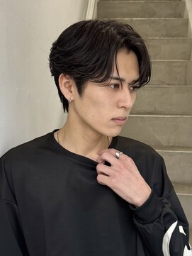 クロト(Clotho) センターパート/フェザーパーマ/波巻きツイストスパイラル