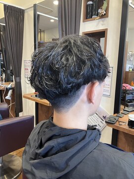 美容室ヒラトヤ 仙北店 men'sパーマ