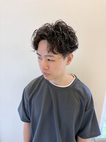 ジュエ ヘアー デザイン(Jue hair design)&nbsp;シャドウパーマ/マッシュパーマ/センターパート/20代/知立