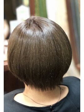 キー(key) ベージュショート