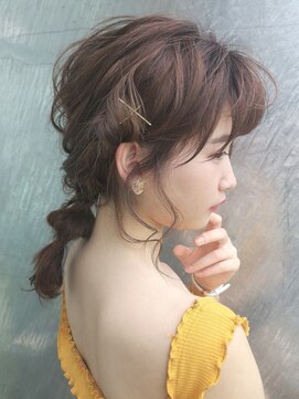 アナ ラーナ(Anna Lanna) 編み下ろし大人かわいい抜け感アレンジ【奥村北斗】[表参道]