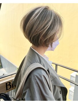 ブルックス 『カット+ハイライトブリーチ』hit☆133hs BROOKS 青山/表参道