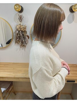 アンリー(Anree) 大人可愛い20代30代40代50代◎ハイトーン×外ハネボブ