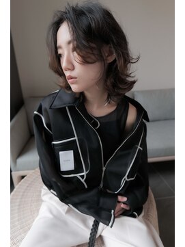 ウル(uru) ジェンダーレスなミディアムウルフ