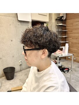 ヒート トウキョウ 目黒店(HEAT TOKYO) 波巻きパーマ　刈り上げ　マッシュ