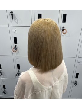 グランデュール 焼津店(GRANDEUR) ボブ/ベージュ/ハイトーンカラー/ハイライト/インナー/ぱっつん