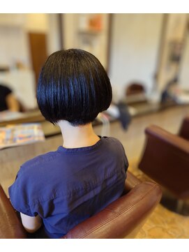 ルルゥズヘアー(Lou Lou's Hair) グラデーションボブ