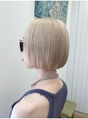ナチュラルブロンド×切りっぱなしボブ【金山】
