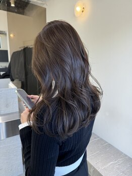 ティエリー 新宿(Tiely)の写真/【Tiely】で本気の髪質改善とケアカラーを。有名店出身の実力派stylistが叶える、褒められヘア★[新宿]