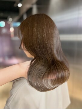 ペレ 原宿(PELE) ダブルカラー/ケアブリーチ/羽エクステ/原宿