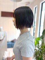ホワイトストーン WHITE STONE くびれヘアタイトストレートボブ