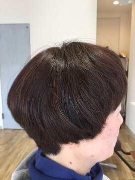 モノンクル(Mononcle) クセを活かしたマッシュルームスタイル